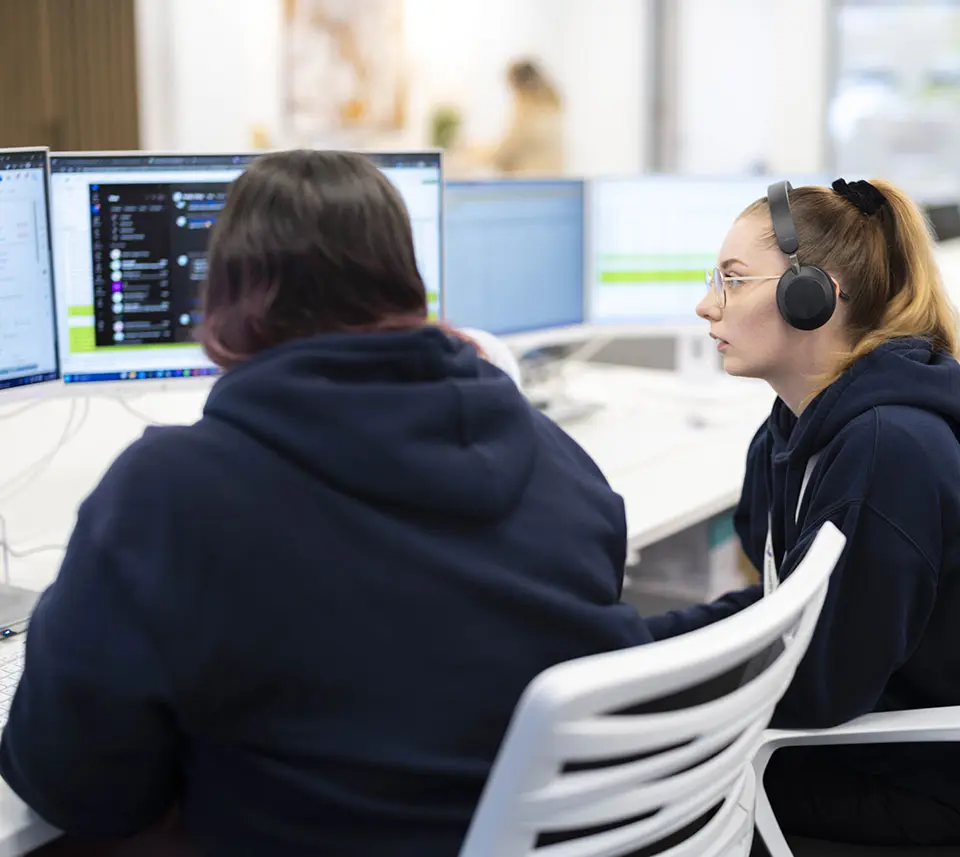 Professional setup, secure connectivity, zero maintenance, reliable fully managed business internet with 24/7 monitoring