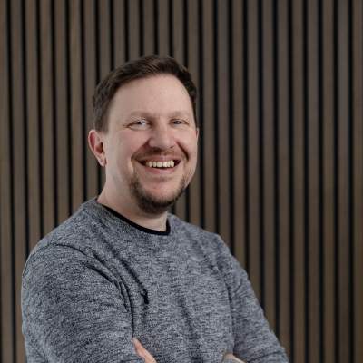 Article Author, Lee Nickson