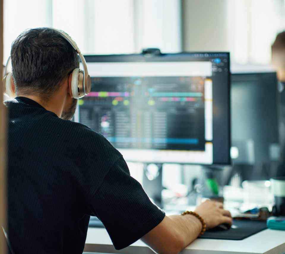 Expert Azure Virtual Desktop Support Your IOM Business Can Rely On